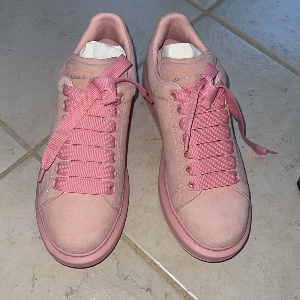 Worn once like brand new size 8.5